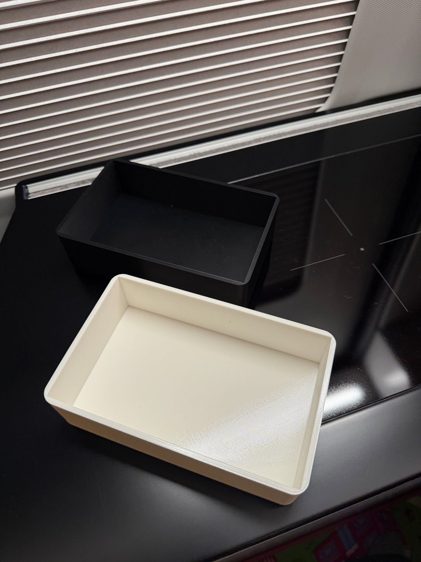 small refrigerator box - Grand California