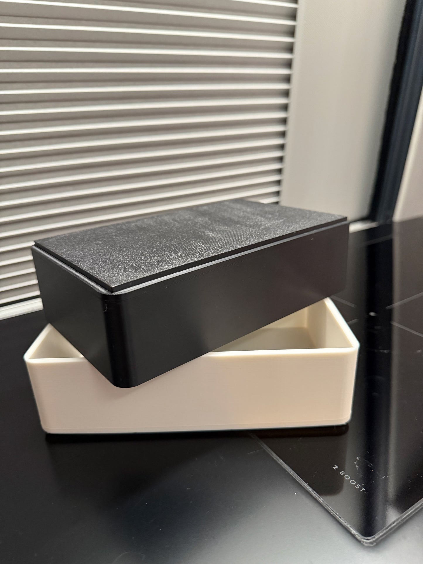 small refrigerator box - Grand California