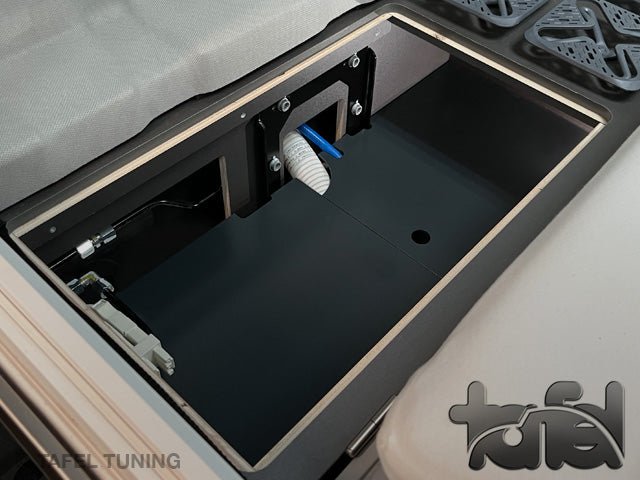 Stauraumerweiterung über dem Wassertank - Grand California