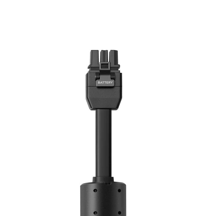 Verriegelbarer Stecker mit der Kennzeichnung BATTERY für die Zusatzbatterie