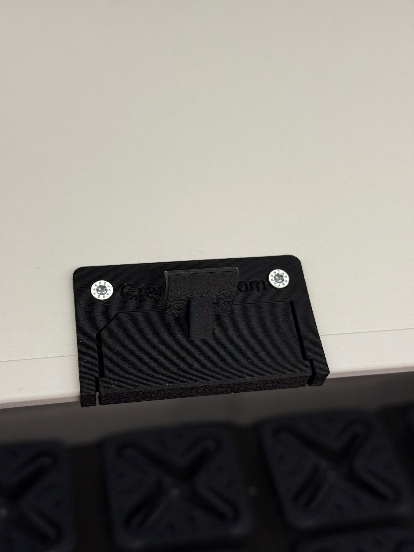 Ersatz Griff für die Oberschränke im Grand California