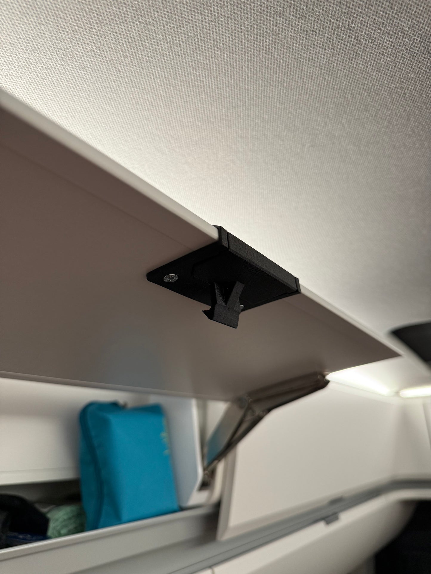 Ersatz Griff für die Oberschränke im Grand California