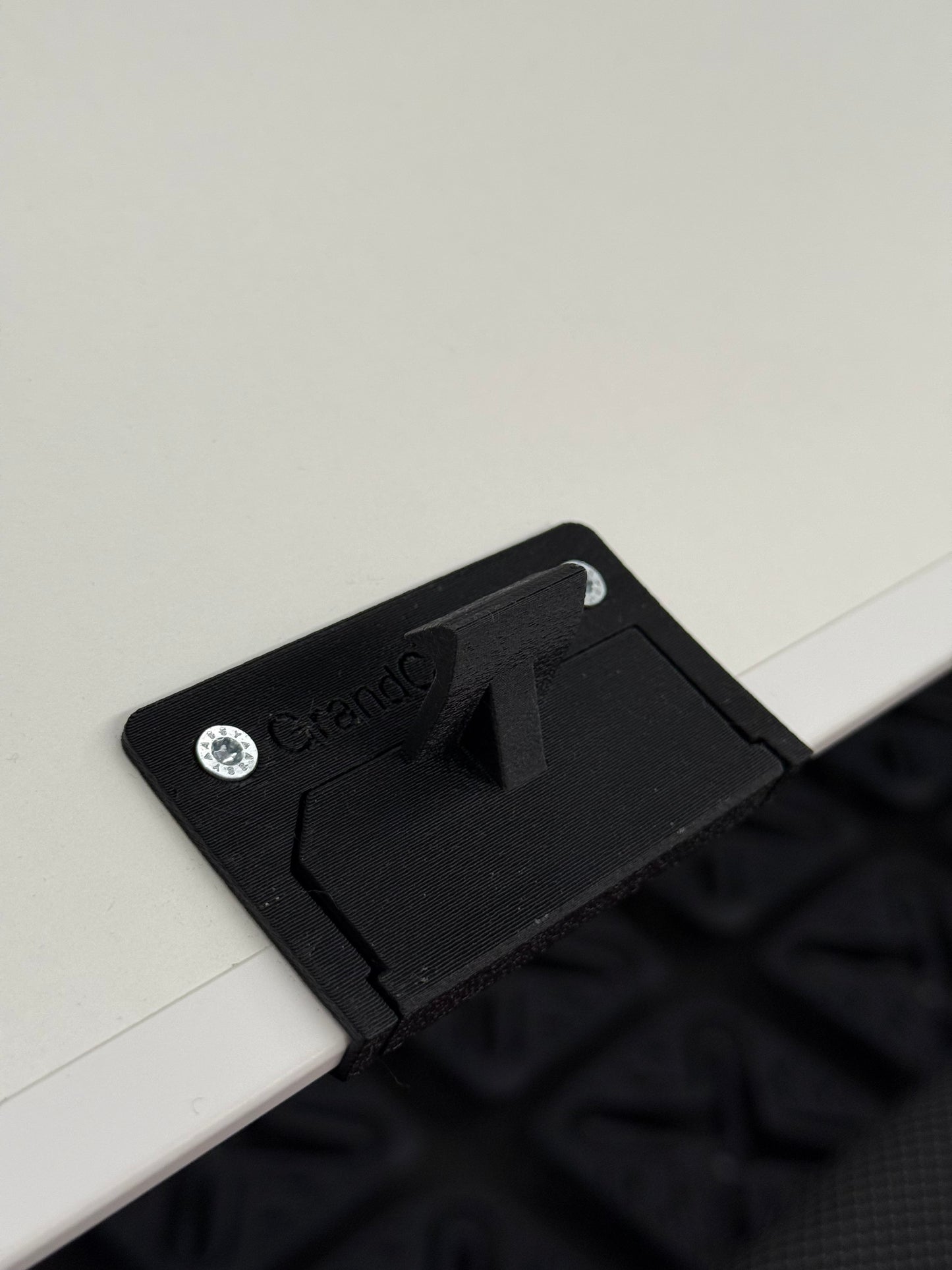 Ersatz Griff für die Oberschränke im Grand California