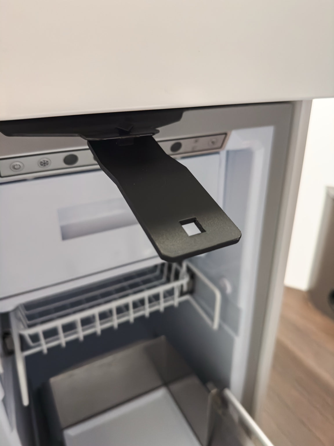 Fixierung Kühlschrank