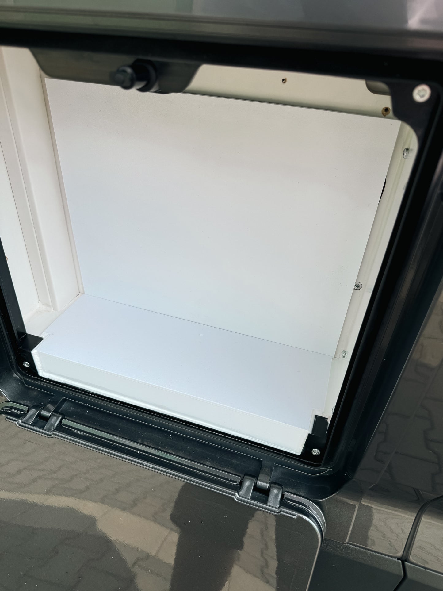 Toilettenschachtabdeckung für den Grand California