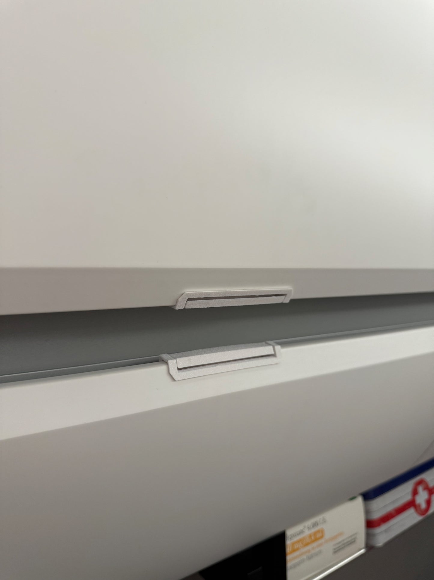 Ersatz Griff für die Oberschränke im Grand California