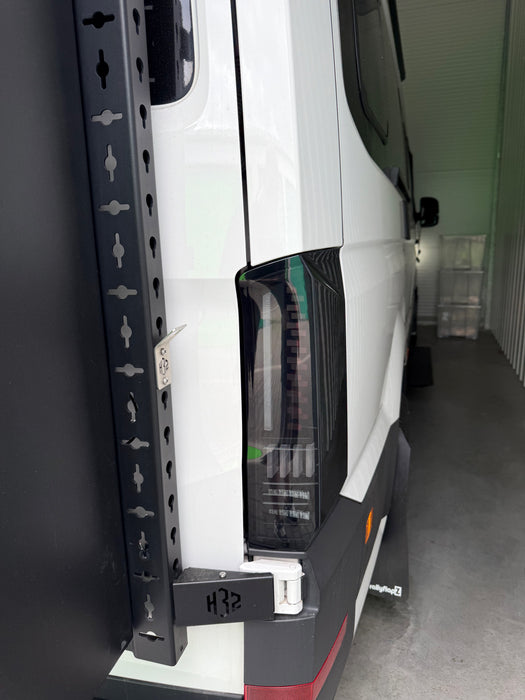 Full-LED taillights with dynamic indicators for VW Crafter, MAN TGE (from 2016)