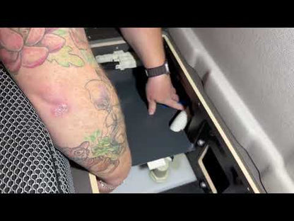 Stauraumerweiterung über dem Wassertank - Grand California